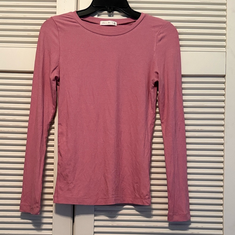 ShopEvelynne Pink Long Sleeve Crew Neck Rayon Rib Knit Tee - Picture 5 of 8